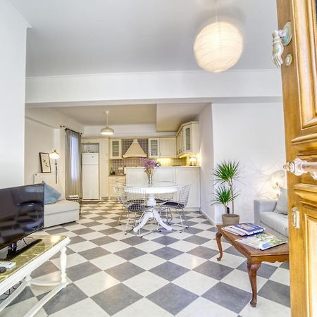 Stylish, Cozy 2-Bdr Flat In Andros Town By Explore Andros Eksteriør bilde