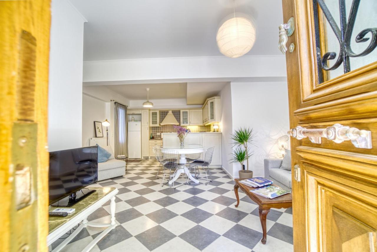 Stylish, Cozy 2-Bdr Flat In Andros Town By Explore Andros Eksteriør bilde