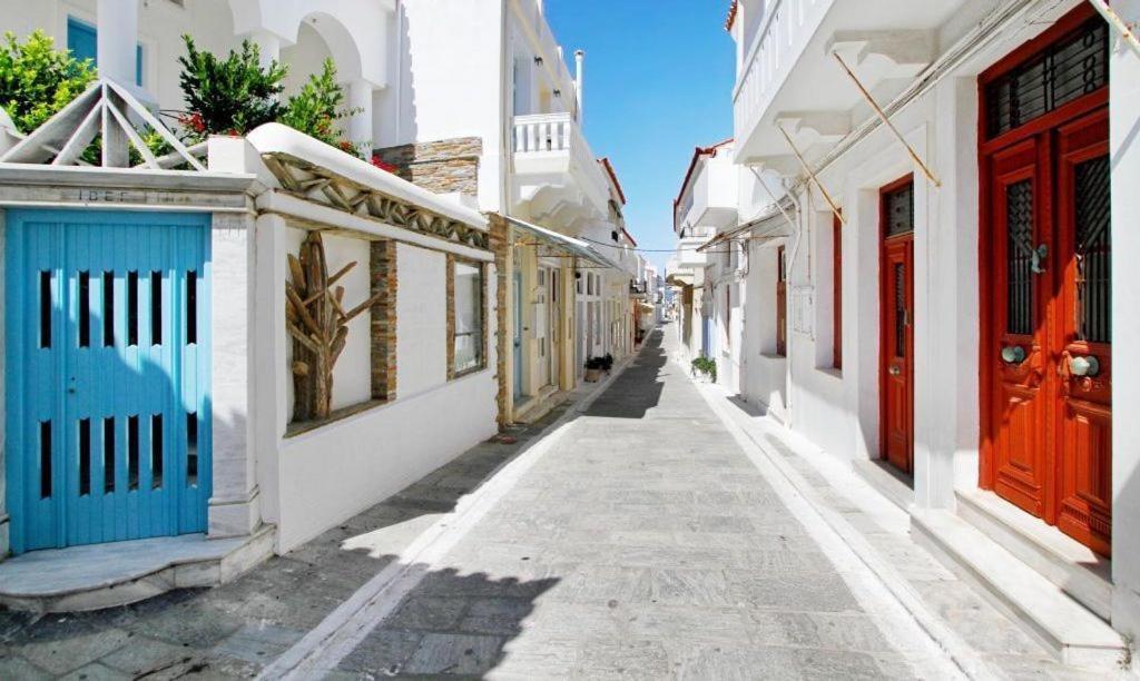 Stylish, Cozy 2-Bdr Flat In Andros Town By Explore Andros Eksteriør bilde