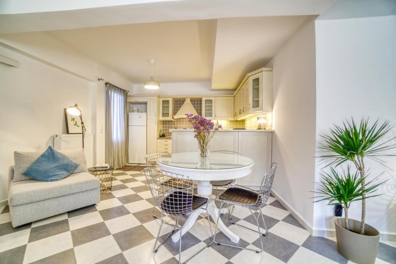 Stylish, Cozy 2-Bdr Flat In Andros Town By Explore Andros Eksteriør bilde